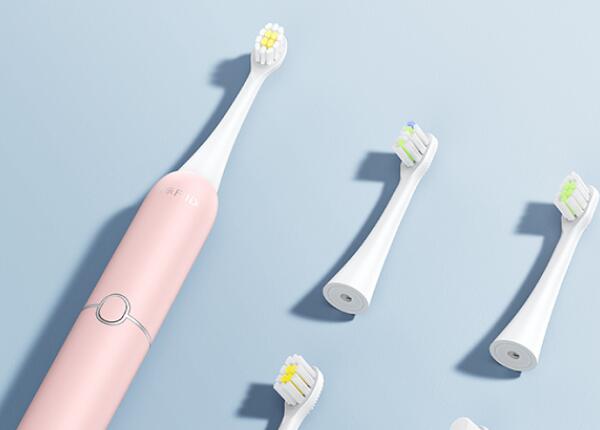 電動(dòng)牙刷頭買適配還是原裝？電動(dòng)牙刷刷頭就這樣選！